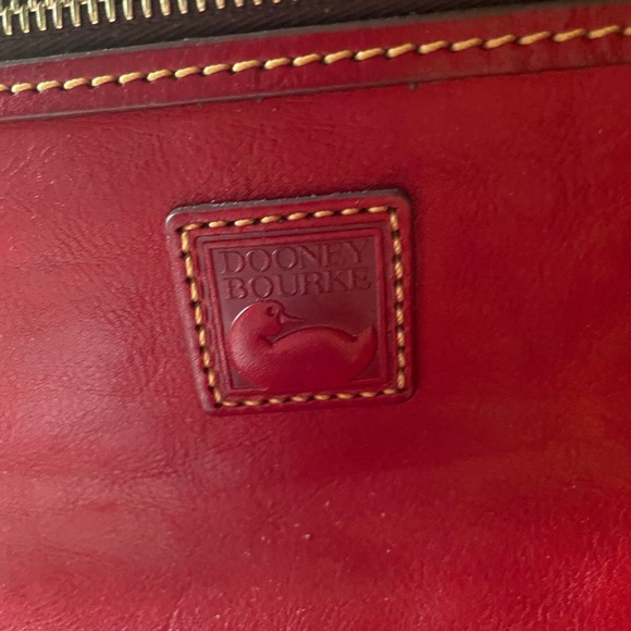 EXQUISITE DOONEY SATCHEL NWOT ALL LEATHER SUEDE TRIM JUST BEAUTIFUL - Picture 3 of 15